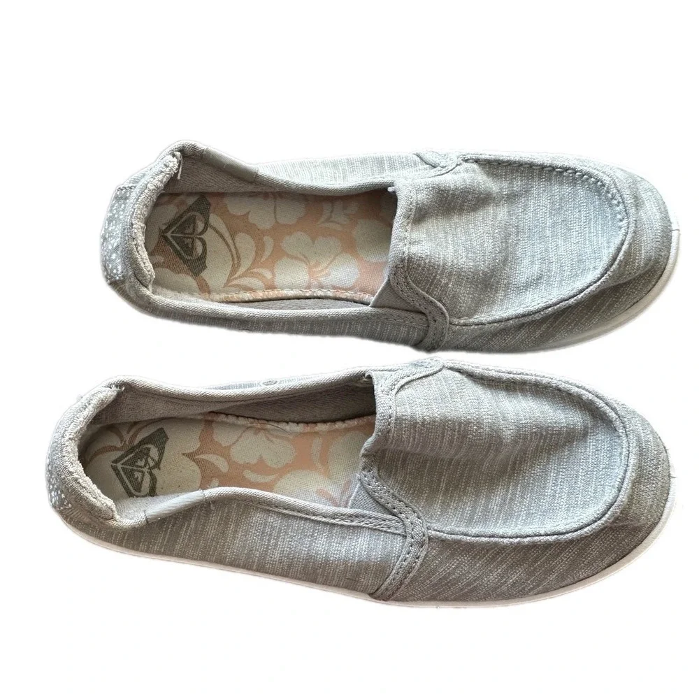 Roxy Slip‎ On Shoes Gray White Pattern Women Size 6 Canvas Casual Comfort